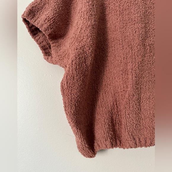 super soft cropped tee. - Picture 3 of 4